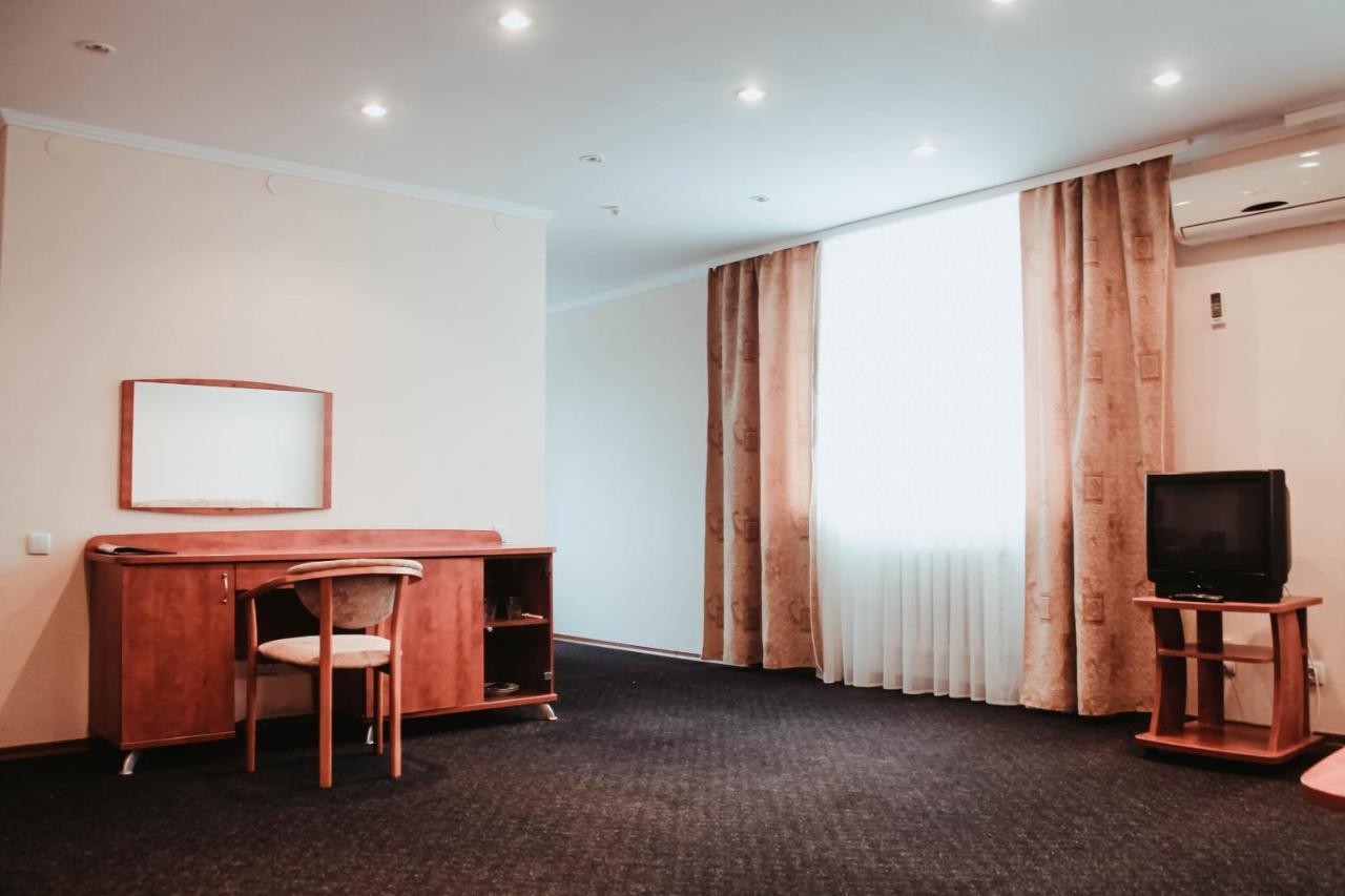 Kanna Hotel Askania-Nova ภายนอก รูปภาพ